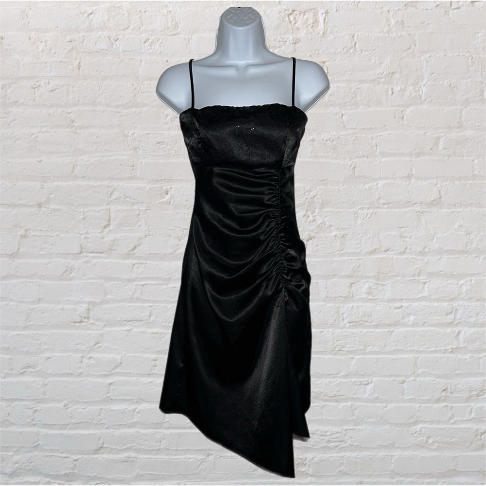 London Girl Vintage Black Satin Ruched Front Cocktail Dress in Women’s EUR 36